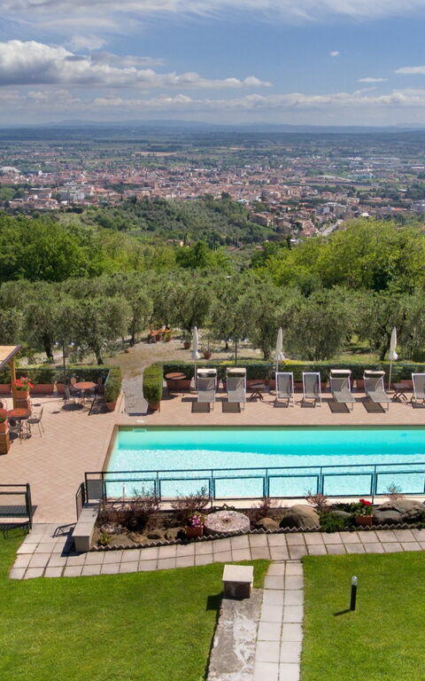 Villa Le Ferrette: Garden, Pool, Scenic View