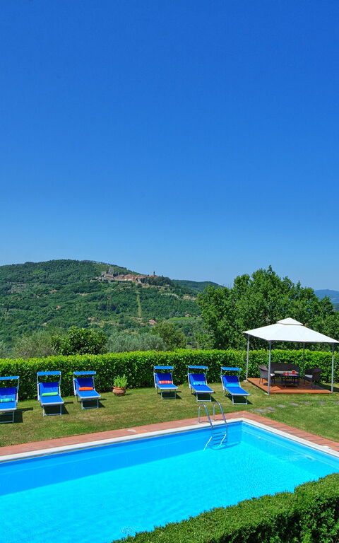 Villa Crispinino: Pool, Scenic View