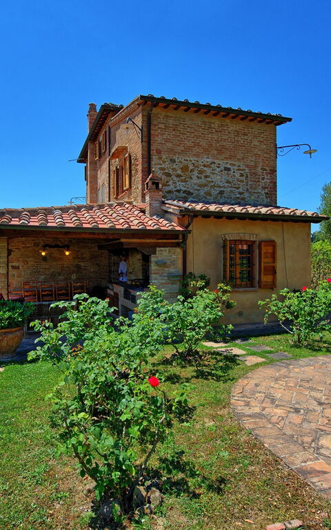 Villa Corolle: Building Exterior, Garden