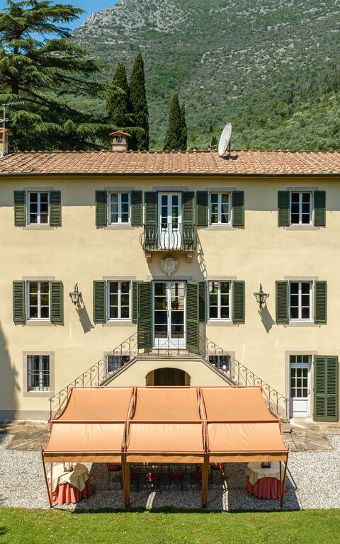 Villa De Ranieri: Building Exterior, Outdoor