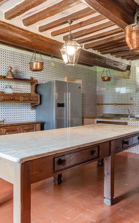 Villa De Ranieri: Kitchen