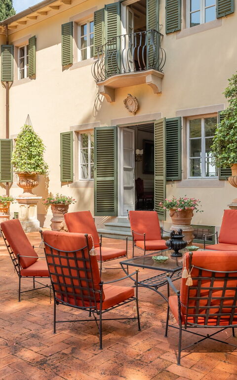 Villa De Ranieri: Building Exterior, Outdoor