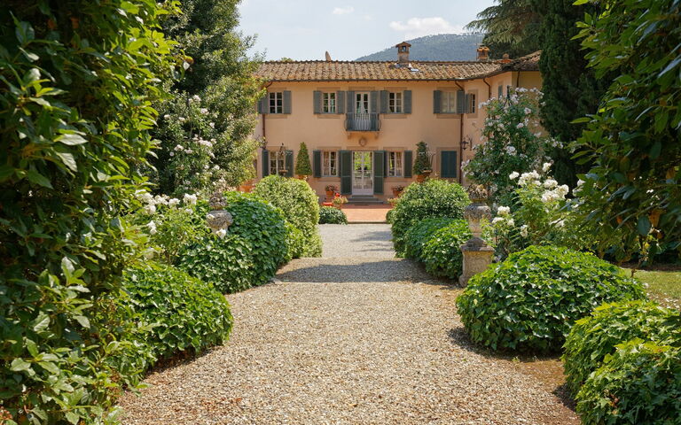 Villa De Ranieri: Building Exterior, Garden, Outdoor