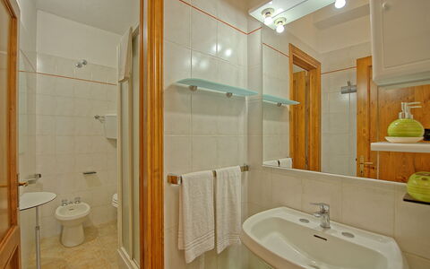 Accommodation Ovile: Bathroom