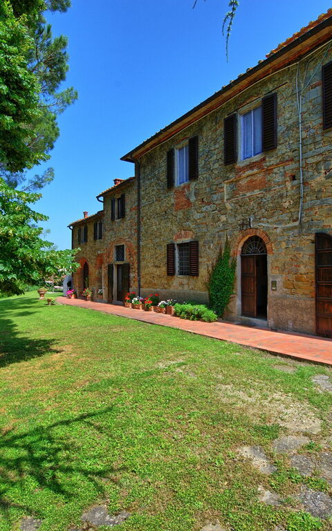 Villa Campogialli: Building Exterior, Garden