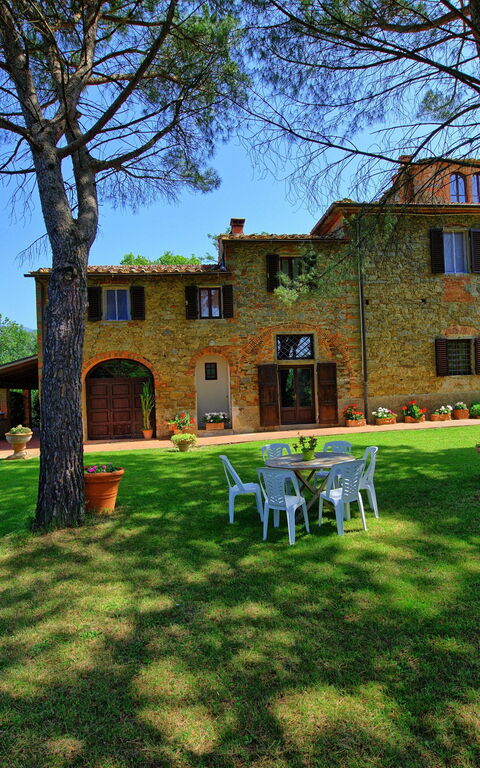 Villa Campogialli: Building Exterior, Garden