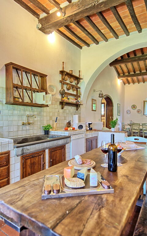 Villa Campogialli: Dining Room, Kitchen