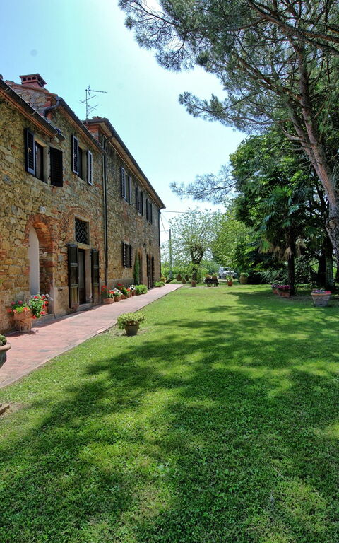 Villa Campogialli: Building Exterior, Garden