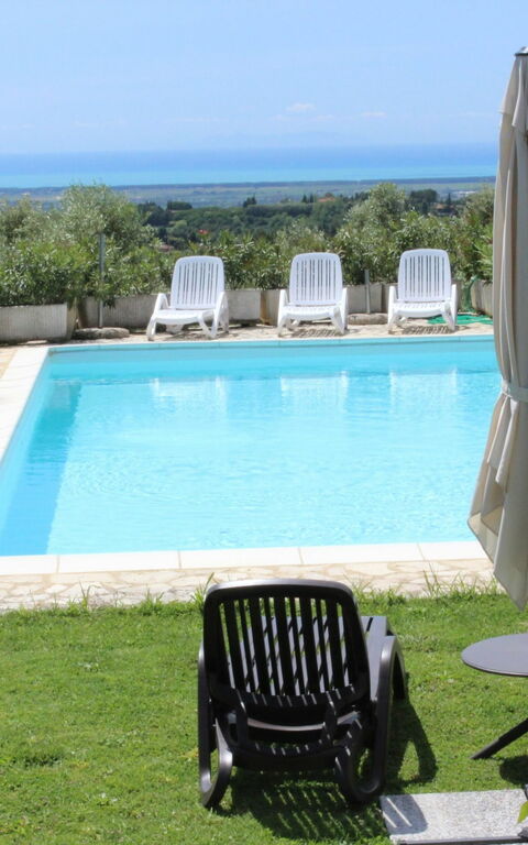 Guardistallo: Garden, Pool