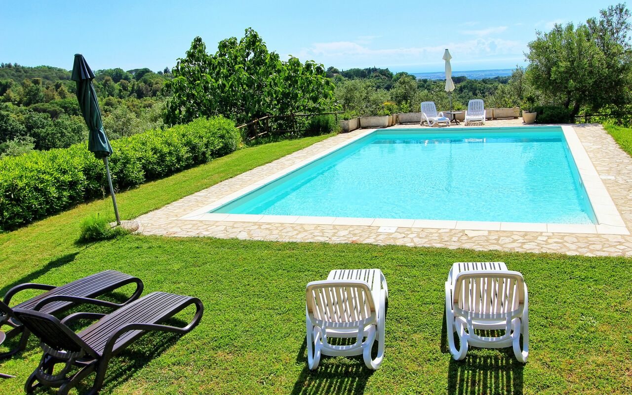 Guardistallo: Garden, Pool