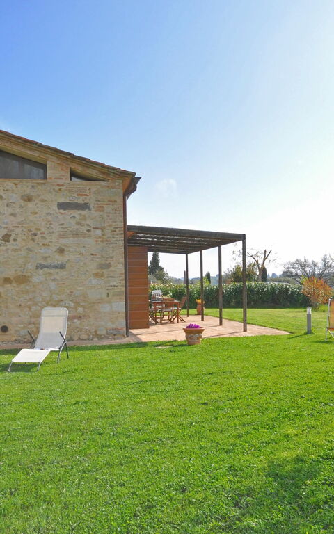 Capannino: Building Exterior, Garden