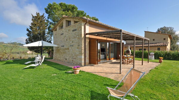 Capannino: Building Exterior, Garden