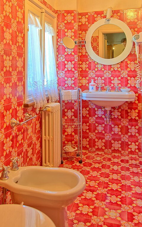 Villa Camaiore: Bathroom