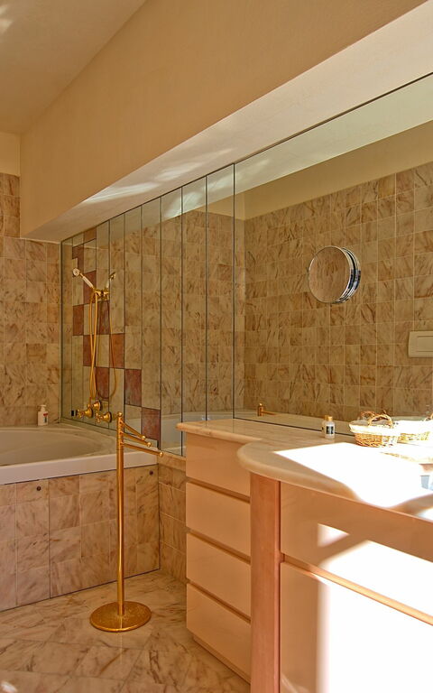 Villa Camaiore: Bathroom