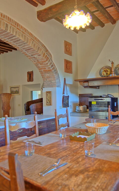 Villa Camaiore: Dining Room, Kitchen