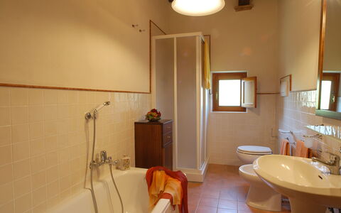 Accommodation La Valle 1: Bathroom