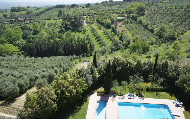 La Valle: Garden, Pool, Scenic View