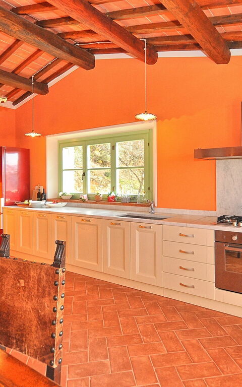 Villa Noceta: Dining Room, Kitchen