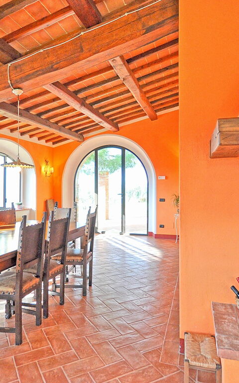 Villa Noceta: Dining Room, Kitchen