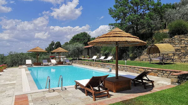 Villa Noceta: Garden, Pool