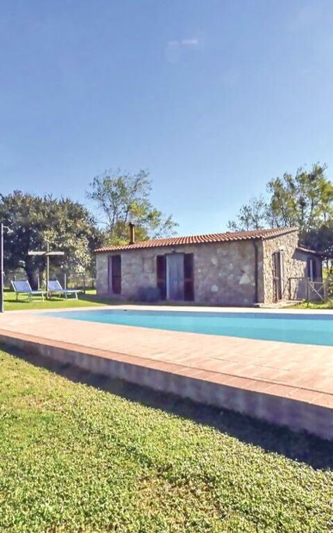 Funghi 1: Building Exterior, Garden, Outdoor, Pool