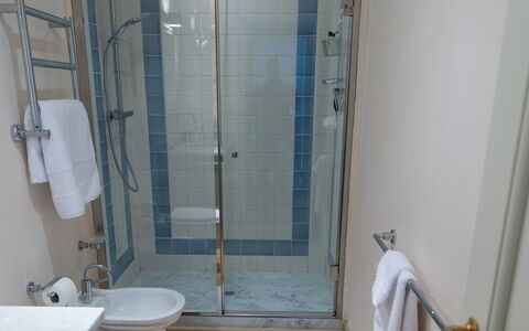 Accommodation La Valle 3 Castelfalfi: Bathroom
