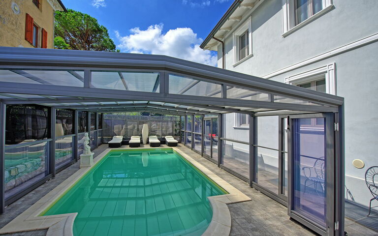 Villa Raffaela: Outdoor, Pool