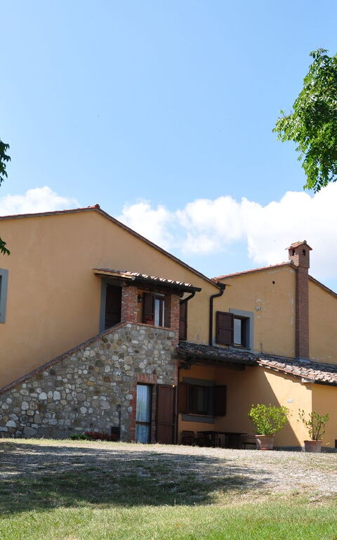 Le Querce Di Campocane: Building Exterior, Garden