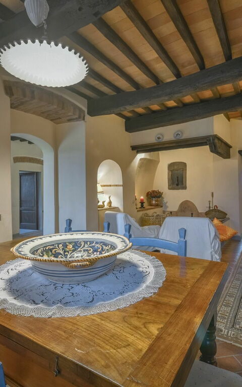 Villa Casalguidi: Dining Room, Kitchen