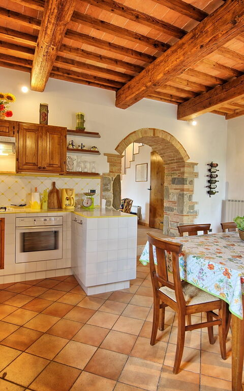 Villa Montalcino: Dining Room, Kitchen