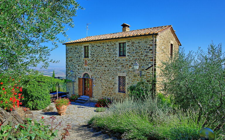 Villa Montalcino: Building Exterior