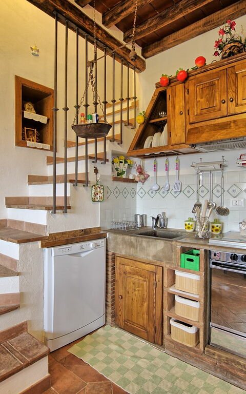Villa Margherita Tre: Dining Room, Kitchen