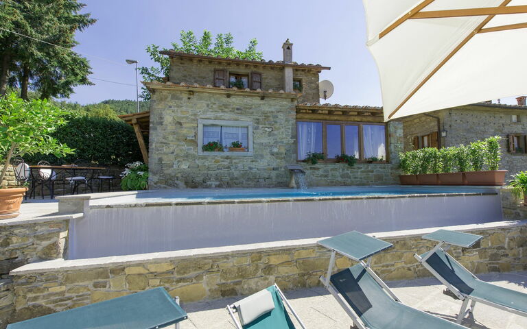 Villa Margherita Tre: Building Exterior, Pool