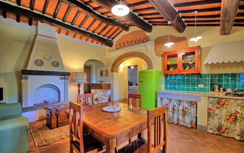 Accommodation Bandita Apartment: Dining Room, Kitchen, Living Room