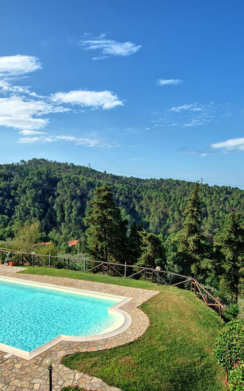 Il Gualdo: Pool, Scenic View