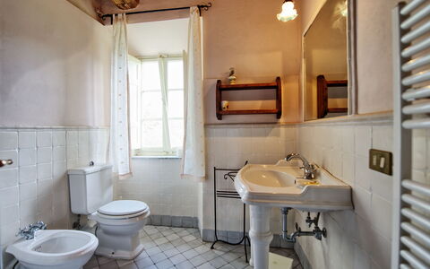 Accommodation Conte: Bathroom