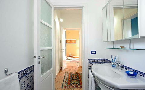 Accommodation Casa Marsala 2: Bathroom