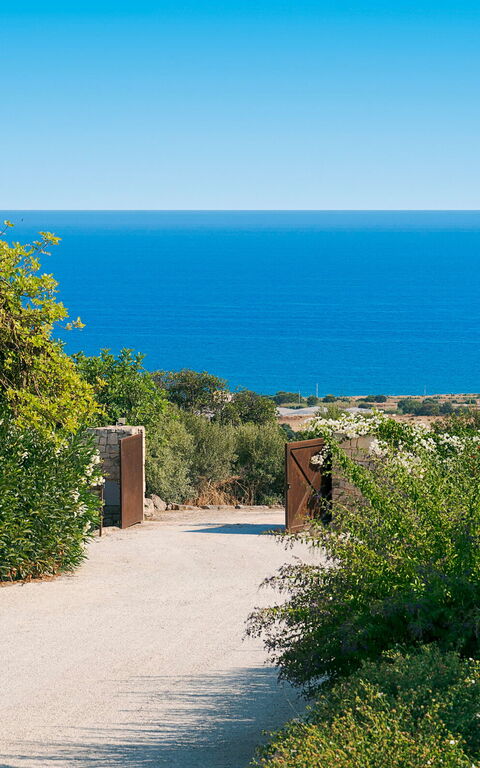 Isla Verde: Main Entrance, Scenic View