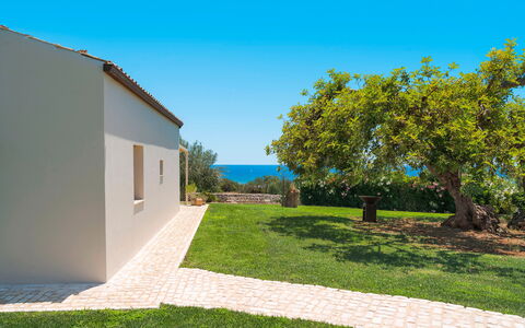 Accommodation Isla Verde - Carrubi: Balcony / Terrace / Patio, Building Exterior, Garden, Outdoor, Scenic View