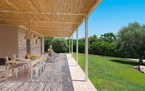 Accommodation Isla Verde - Carrubi: Balcony / Terrace / Patio, Building Exterior, Garden, Outdoor