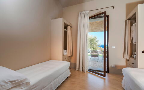 Accommodation Isla Verde - Carrubi: Bedroom