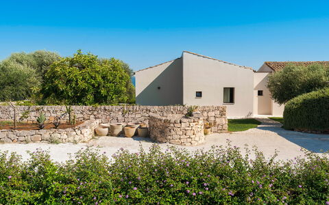 Accommodation Isla Verde - Gelsi: Building Exterior, Outdoor