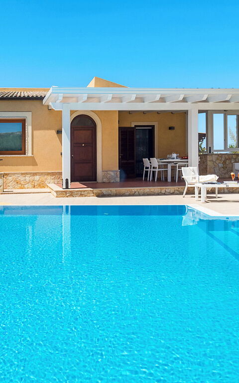 Afrodite: Building Exterior, Outdoor, Pool