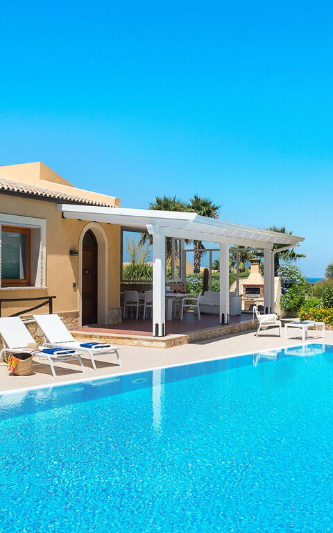 Afrodite: Outdoor, Pool