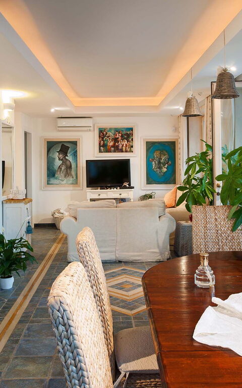 Villa Antares: Dining Room, Living Room
