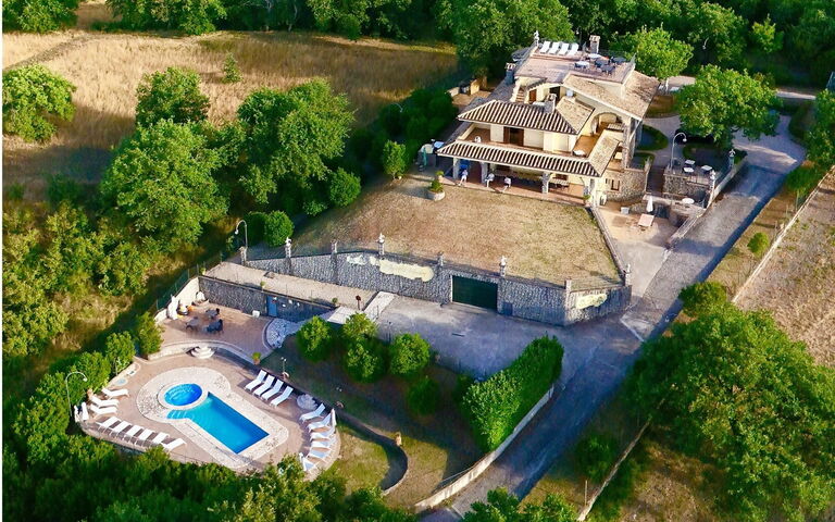 I Gigli Di Bolsena: Garden, Pool, Scenic View