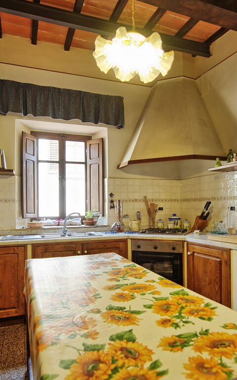 Villa Capolona: Dining Room, Kitchen