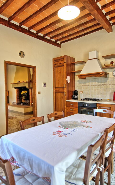 Villa Capolona: Dining Room, Kitchen