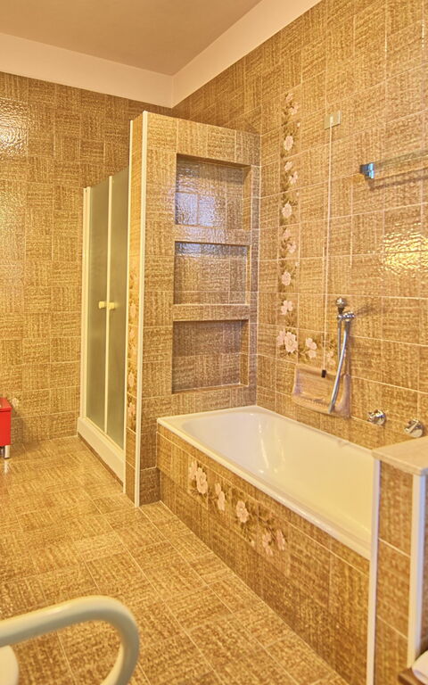 Villa Lauretana: Bathroom