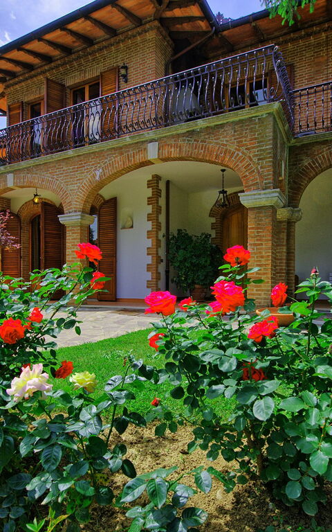 Villa Lauretana: Building Exterior, Garden